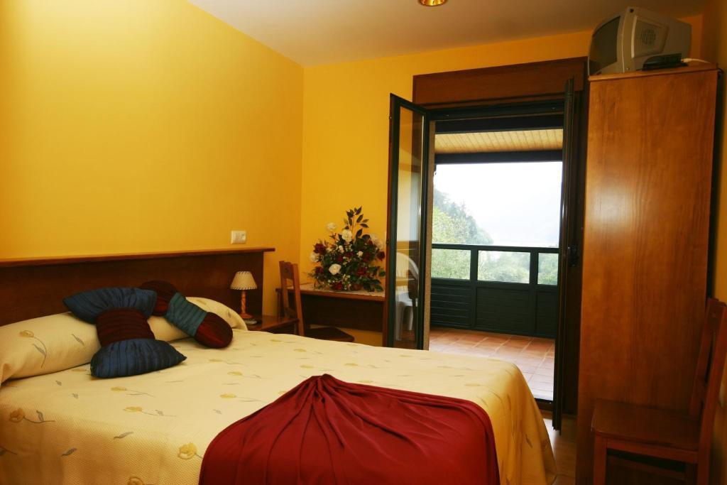 Hotel Restaurante Canero חדר תמונה